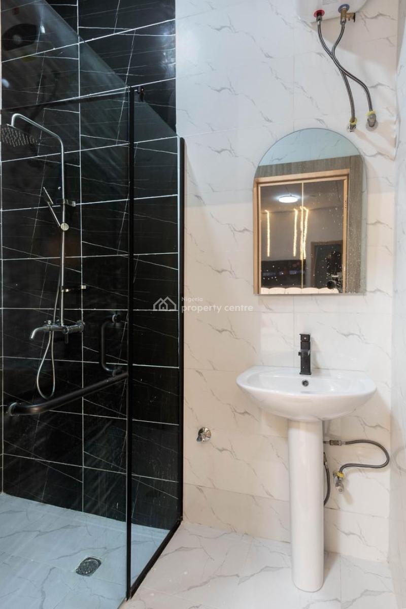 Impeccably Furnished 2-bedroom Apartment with High-end Finishes, Ologolo, Lekki, Lagos, Flat / Apartment Short Let