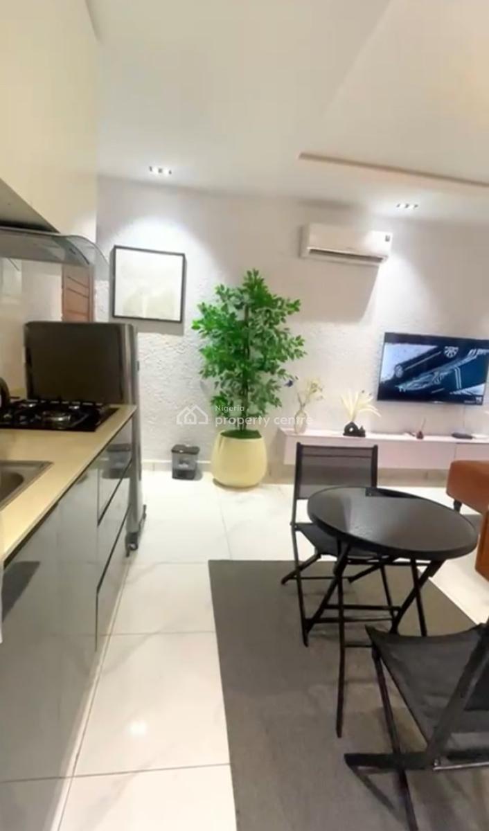 Pristine 1-bedroom Apartment with Exceptional Finishes, Freedom Way, Lekki Phase 1, Lekki, Lagos, Flat / Apartment Short Let