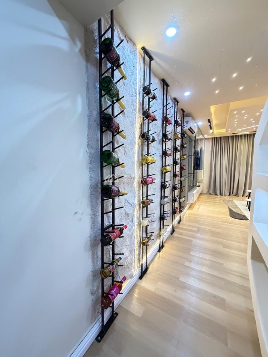 Luxurious 1bedroom with Private Cinema and Ps5, Ikate Elegushi, Lekki, Lagos, Flat / Apartment Short Let