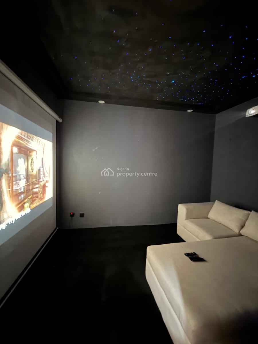 Luxurious 1bedroom with Private Cinema and Ps5, Ikate Elegushi, Lekki, Lagos, Flat / Apartment Short Let