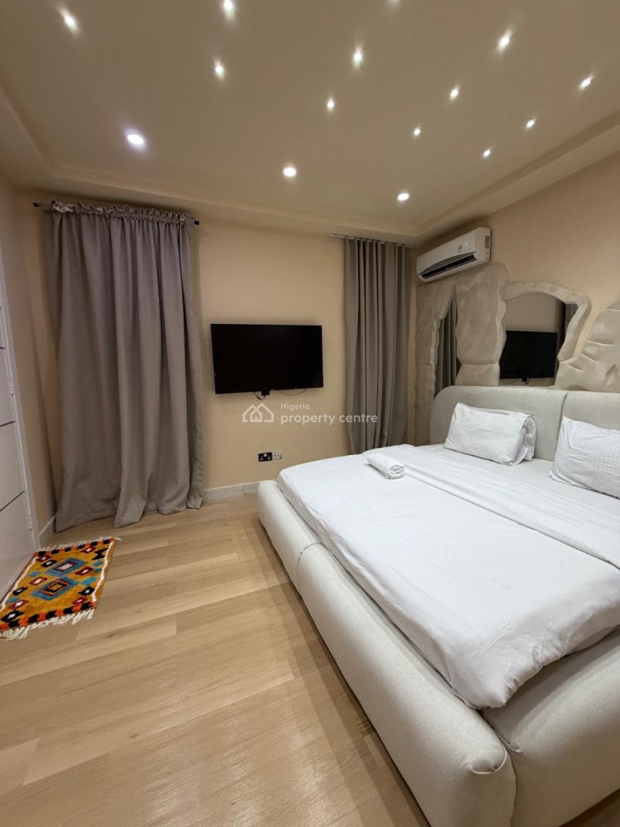 Luxurious 1bedroom with Private Cinema and Ps5, Ikate Elegushi, Lekki, Lagos, Flat / Apartment Short Let