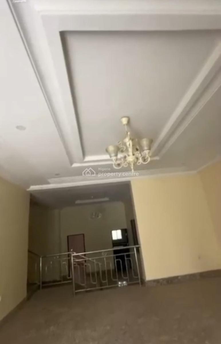 Lovely 4-bedrooms Terrace Duplex with Attached Bq at Guzape, Guzape District, Abuja, Terraced Duplex for Rent