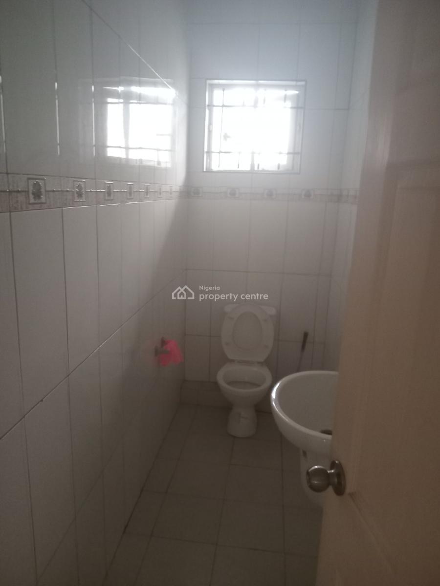 Spacious Miniflat Upstairs with 2 Balconies, 2 Toilets Upstairs, Off Freedom Way, Ikate, Lekki, Lagos, Mini Flat (room and Parlour) for Rent