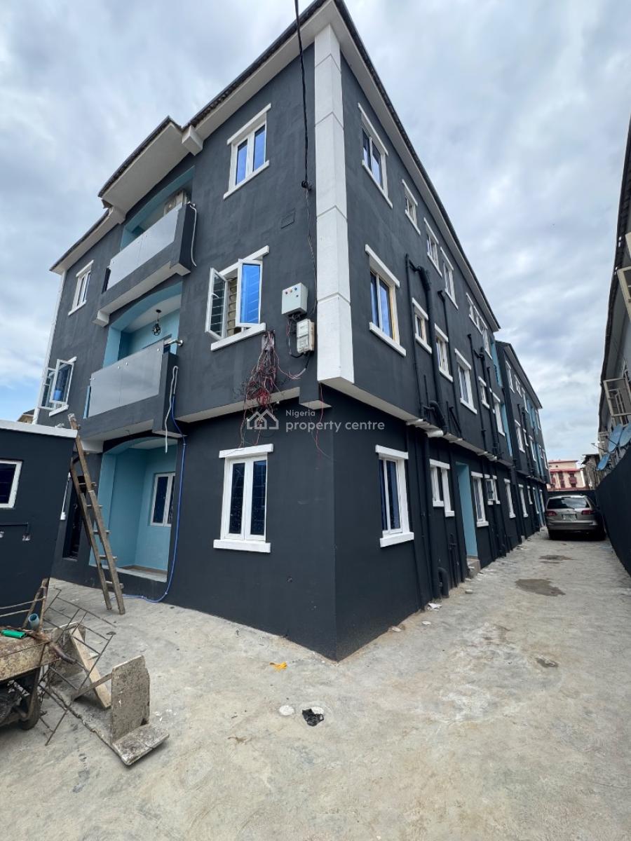 Newly Built Mini Flat Upstairs, Off Fetuga, Pedro, Gbagada, Lagos, Mini Flat (room and Parlour) for Rent