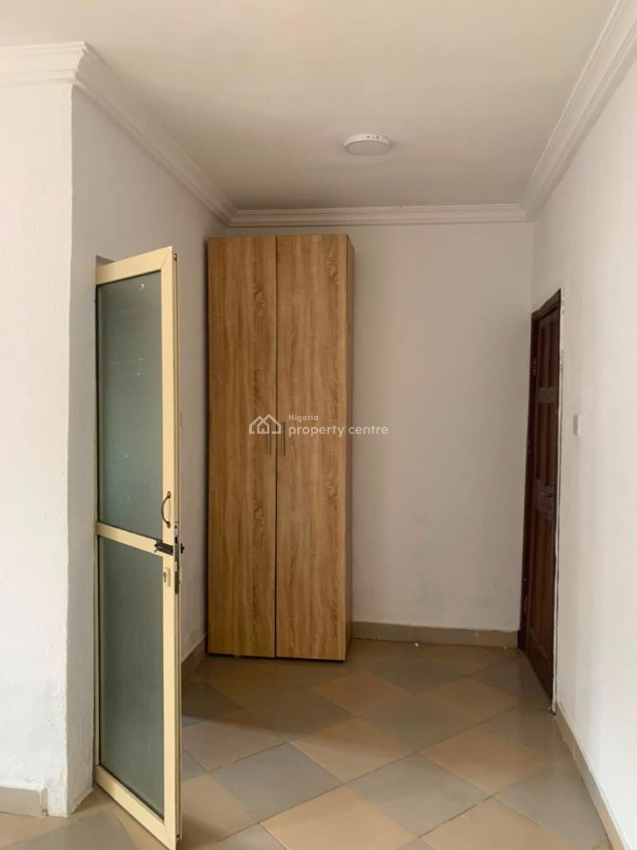Room Self Contain Shared Apartment, Mobil Road, Ilaje, Ajah, Lagos, Self Contain (single Rooms) for Rent