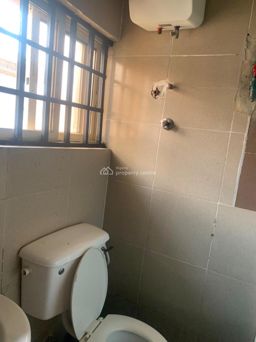 Spacious Room in a Shared Apartment, Off Mobil Road, Sangotedo, Ajah, Lagos, Ajah, Lagos, Self Contain (single Rooms) for Rent