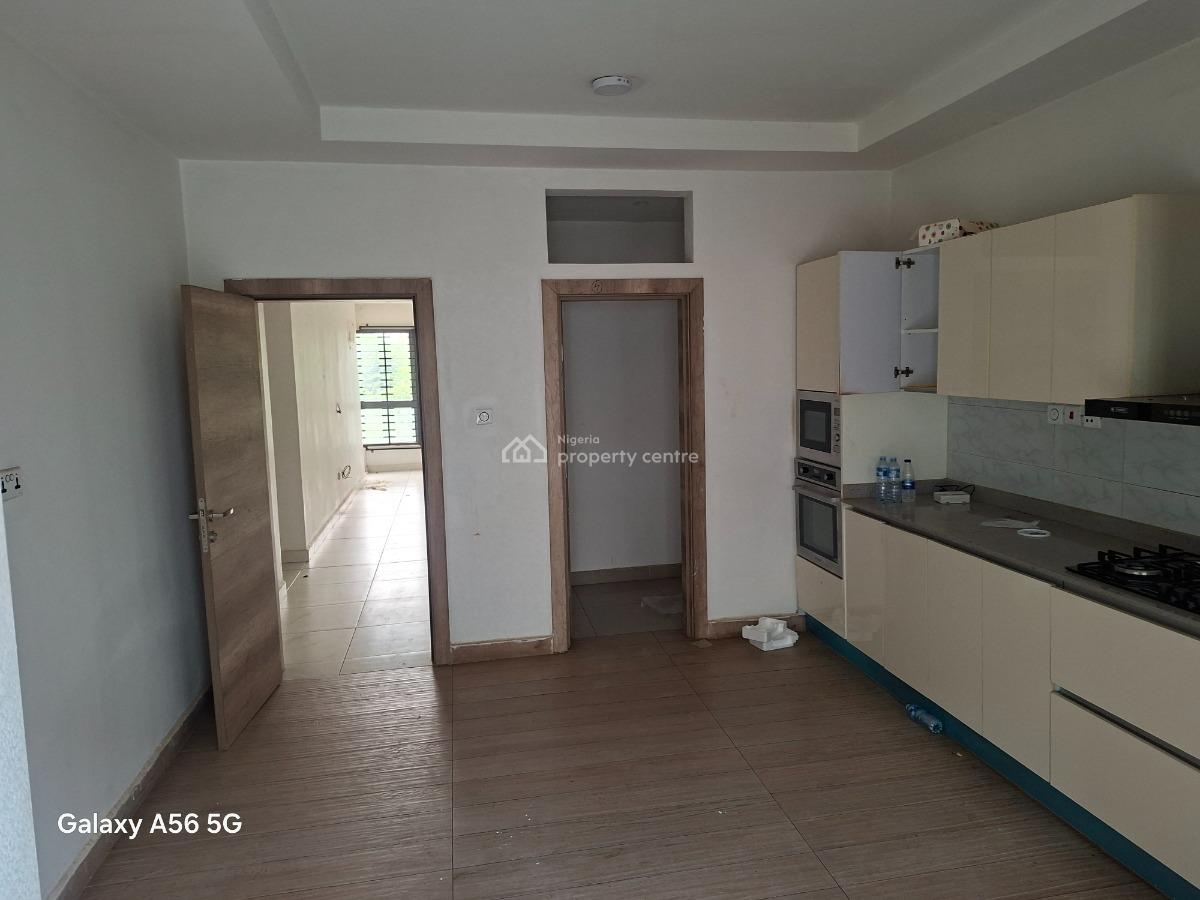 3 Bedrooms Flat with 1 Room Bq, Near Tak Continental, Life Camp, Abuja, Flat / Apartment for Rent