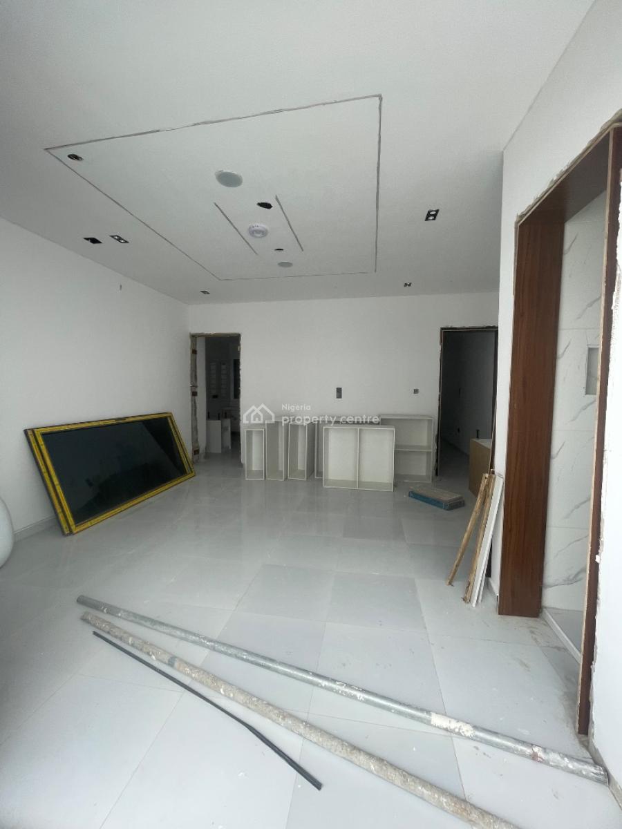 Service 1 Bedroom Apartment with Central Gas Supply, Pool, Gym, Vgc, Lekki, Lagos, Flat / Apartment for Sale