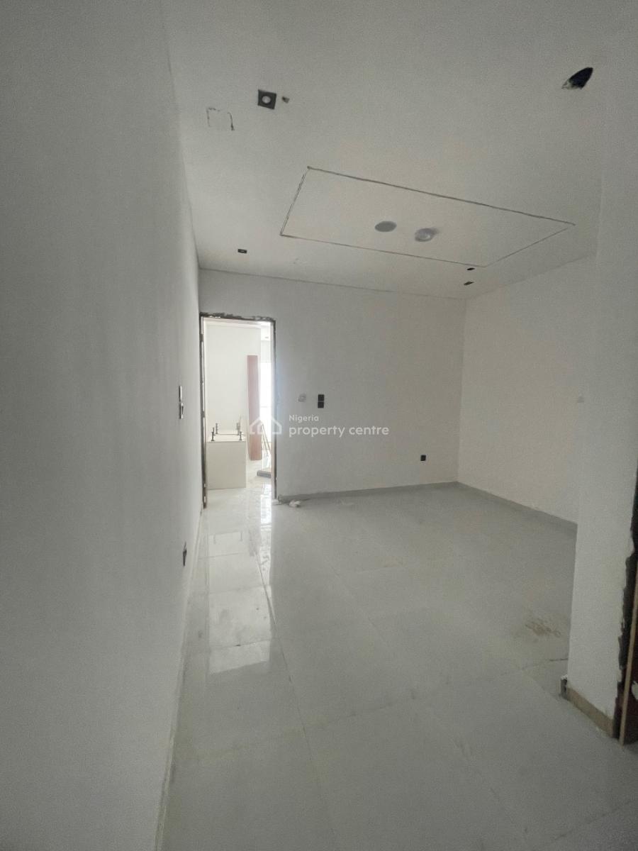 Service 1 Bedroom Apartment with Central Gas Supply, Pool, Gym, Vgc, Lekki, Lagos, Flat / Apartment for Sale