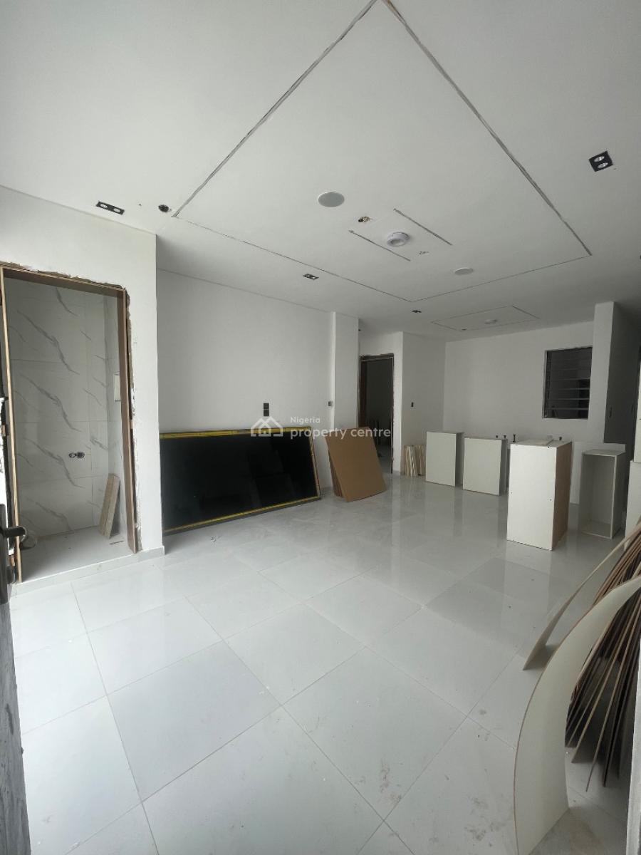 Service 1 Bedroom Apartment with Central Gas Supply, Pool, Gym, Vgc, Lekki, Lagos, Flat / Apartment for Sale