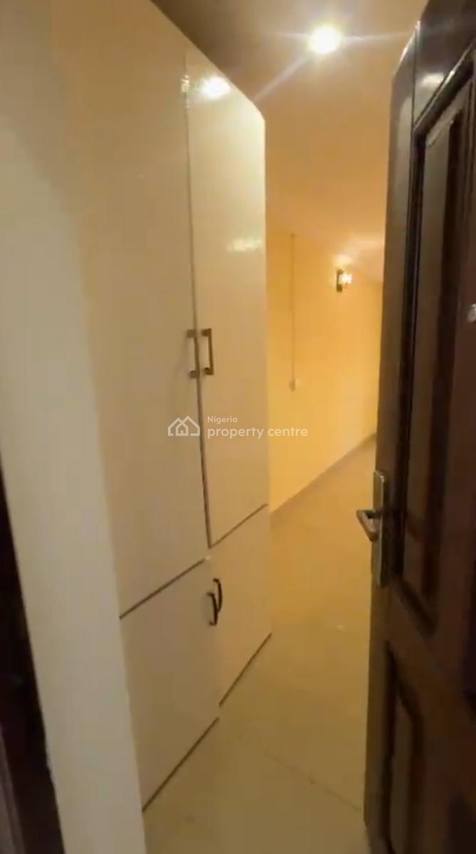 Executive 2 Bedroom Apartment with All Room Esnsuit, Ikeja Estate, Alausa, Ikeja, Lagos, Flat / Apartment for Rent