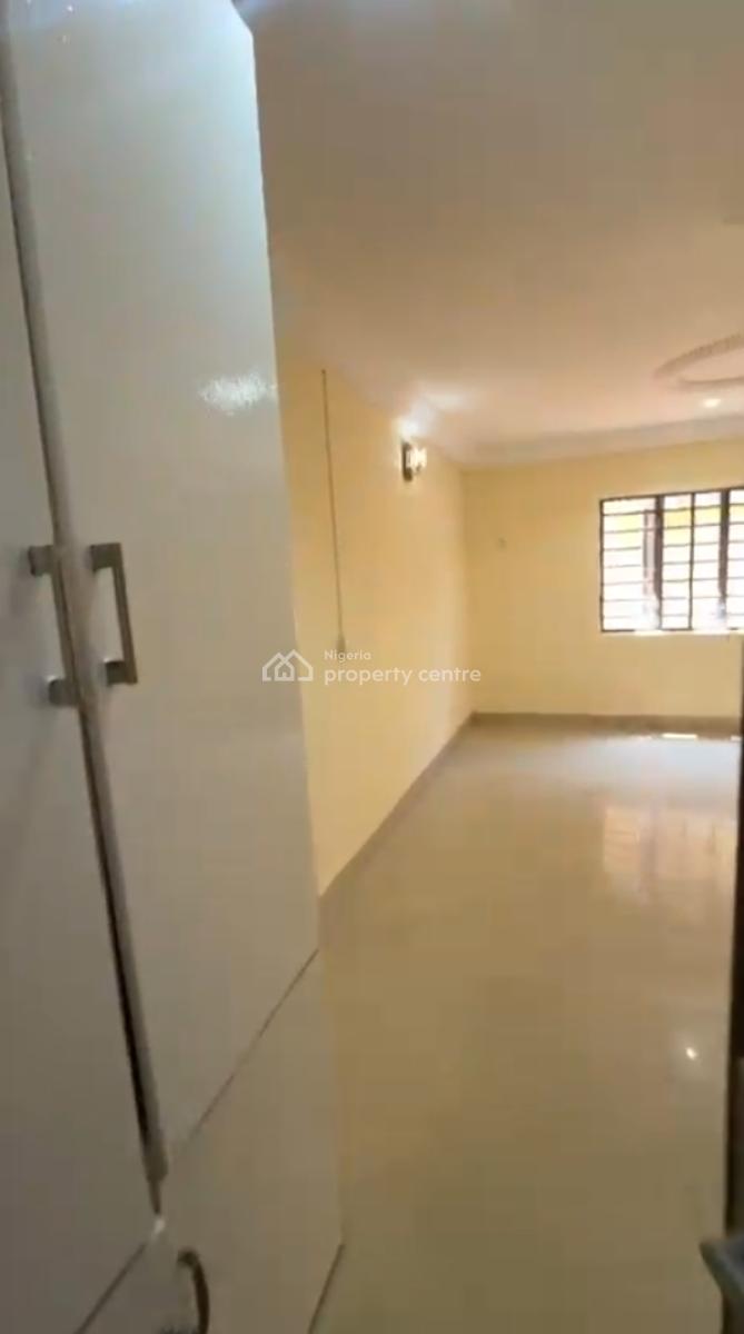 Executive 2 Bedroom Apartment with All Room Esnsuit, Ikeja Estate, Alausa, Ikeja, Lagos, Flat / Apartment for Rent