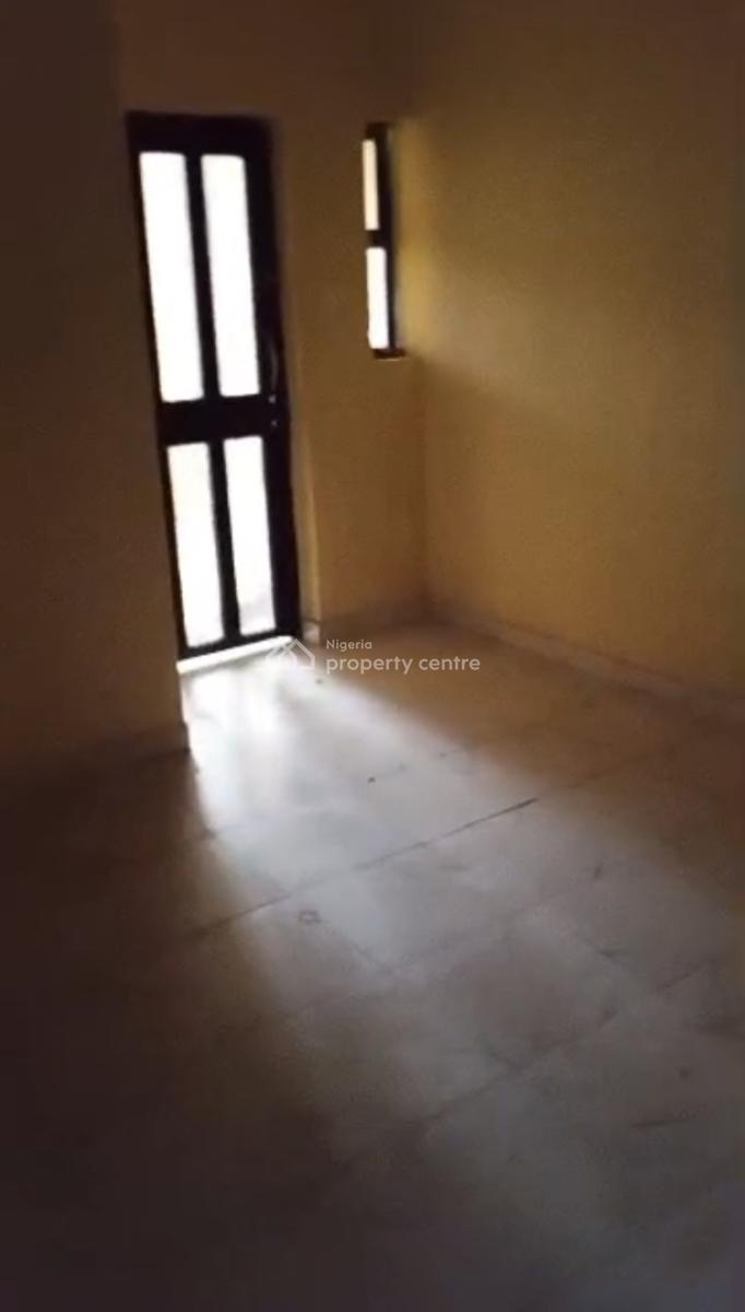 Luxury 1 Bedroom Mini Flat Apartment Upstairs, New Road Alpha Beach, Lekki, Lagos, Mini Flat (room and Parlour) for Rent