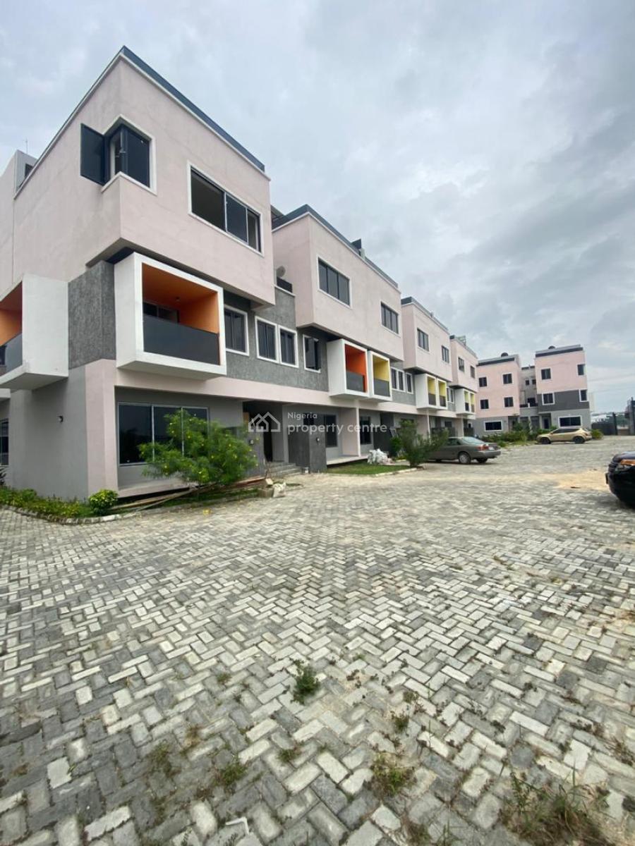 Remarkably & Tastefully Built 4 Bedroom Terrace Duplex with Bq, Pool, Lekki Phase 1, Lekki, Lagos, Terraced Duplex for Rent