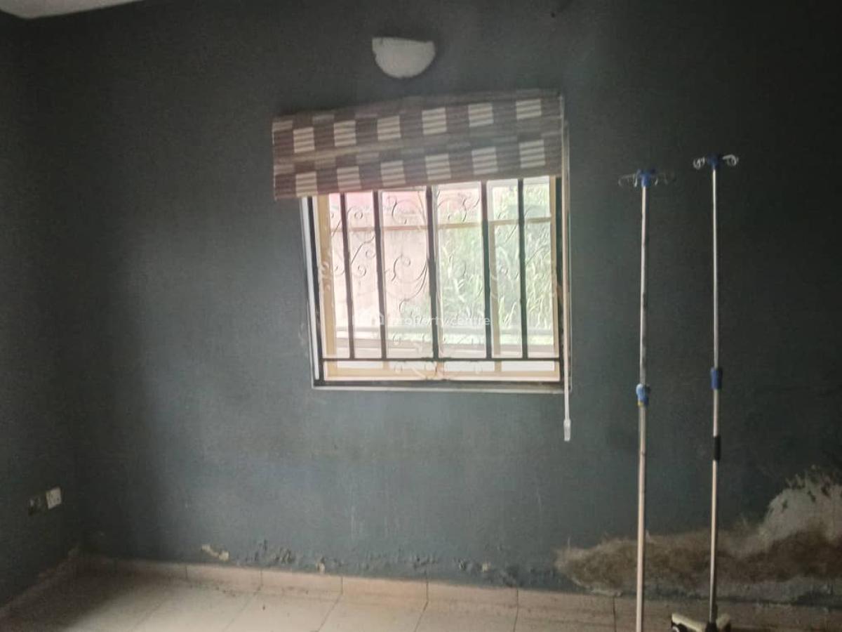 a Storey Building of 2units 4 Bedroom Flat and a Big Shop, Along Owutu Ishawo Road Via Agric Bus Stop Ikorodu, Isawo, Ikorodu, Lagos, Block of Flats for Sale