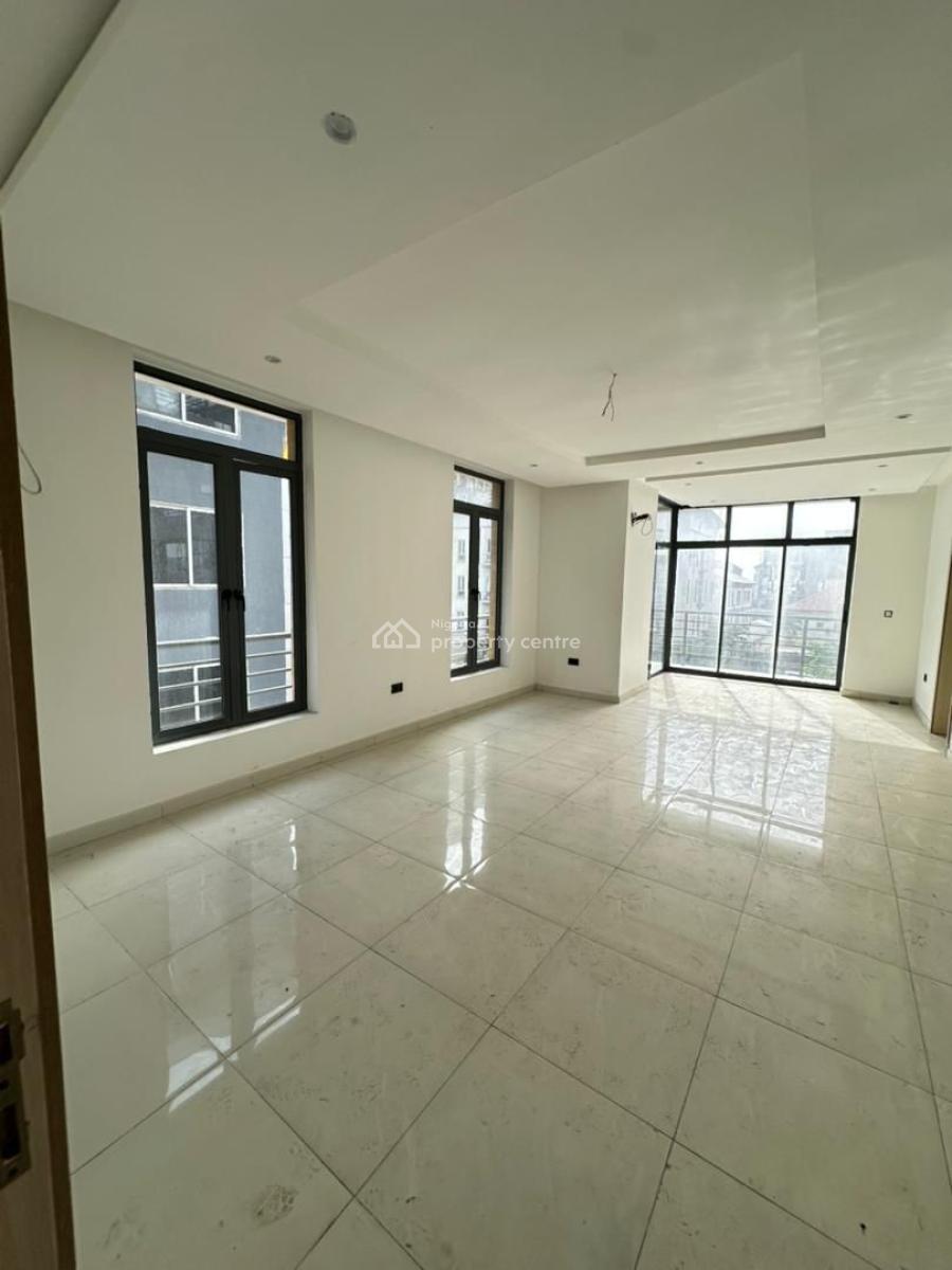 Luxury 3 Bedroom Apartment with Bq, Swimming Pool & Gym, Lekki Phase 1, Lekki, Lagos, Flat / Apartment for Sale