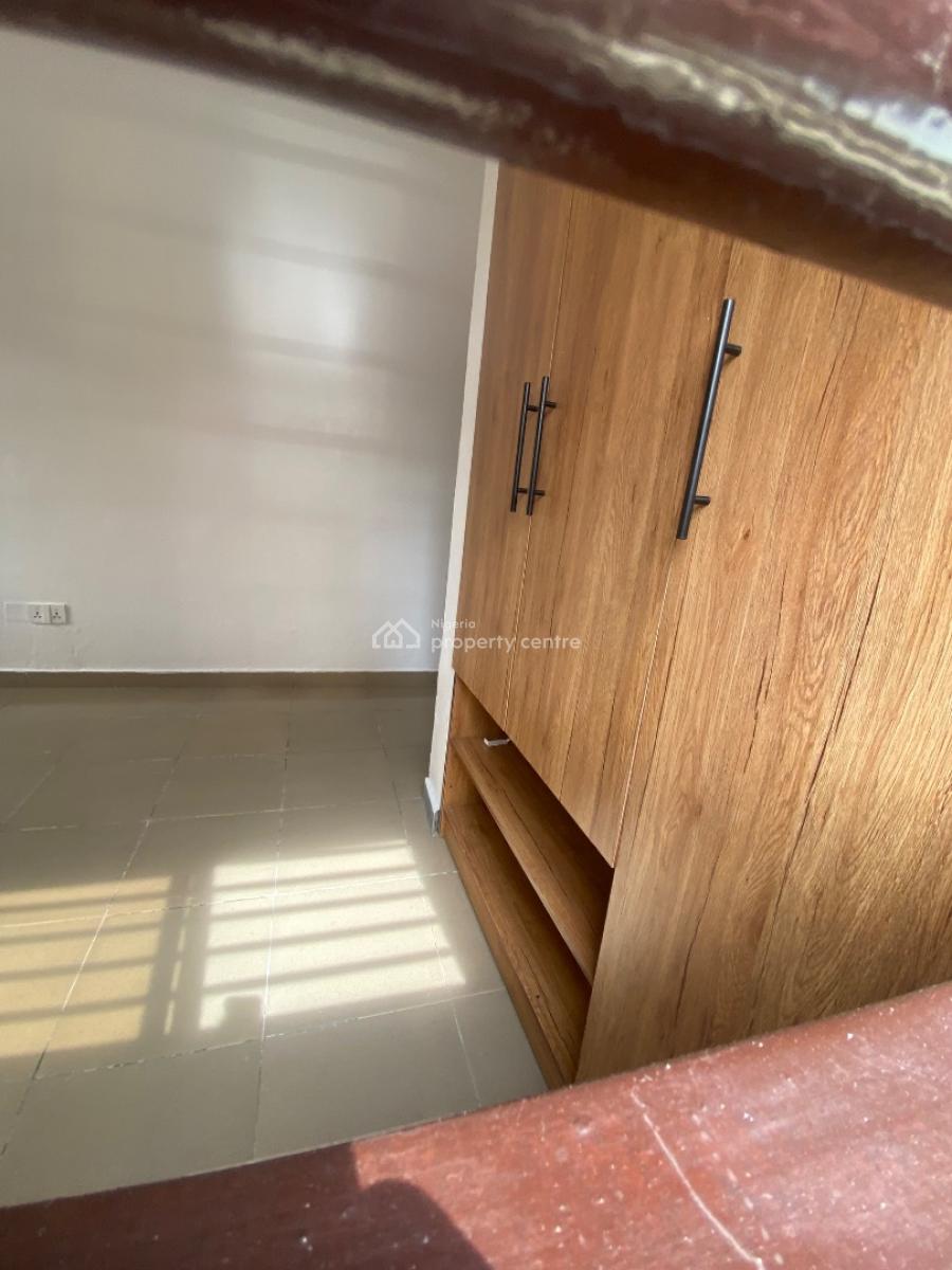 Very Spacious  2-bedroom Apartment, Close to The Express (dm for Video, Ikota, Lekki, Lagos, Flat / Apartment for Rent