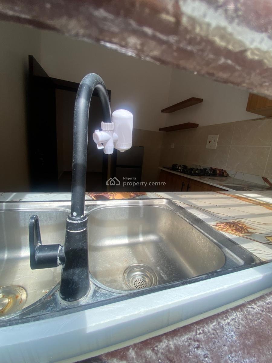 Very Spacious  2-bedroom Apartment, Close to The Express (dm for Video, Ikota, Lekki, Lagos, Flat / Apartment for Rent