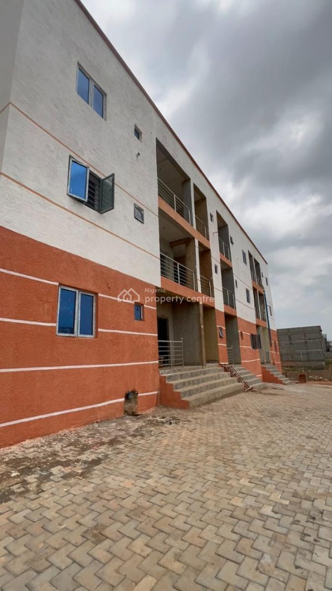 Nice 3 Bedroom Flat, Wuye, Abuja, Flat / Apartment for Sale
