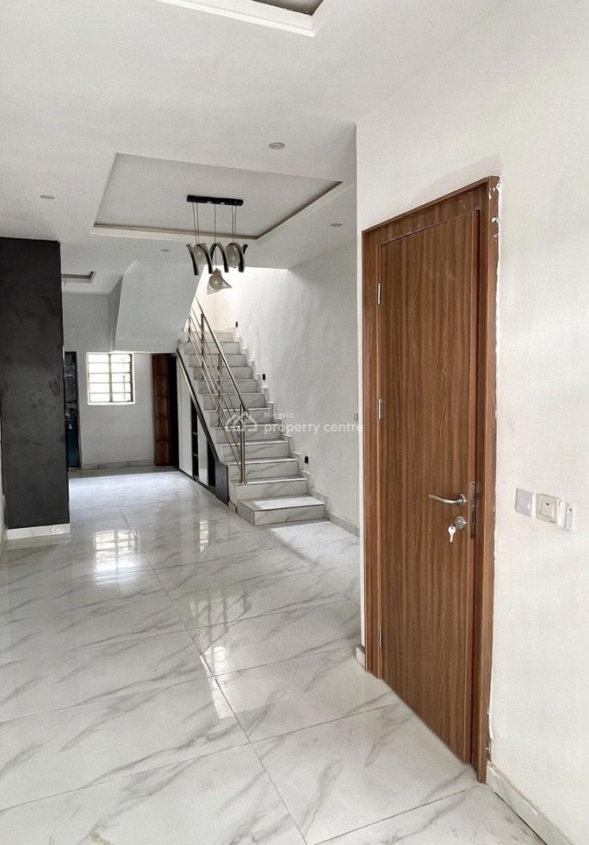 Semi Furnished Fully Serviced 2 Bedroom  Terrace Duplex Good Location, Off Feefom Way, Lekki, Lagos, Terraced Duplex for Rent