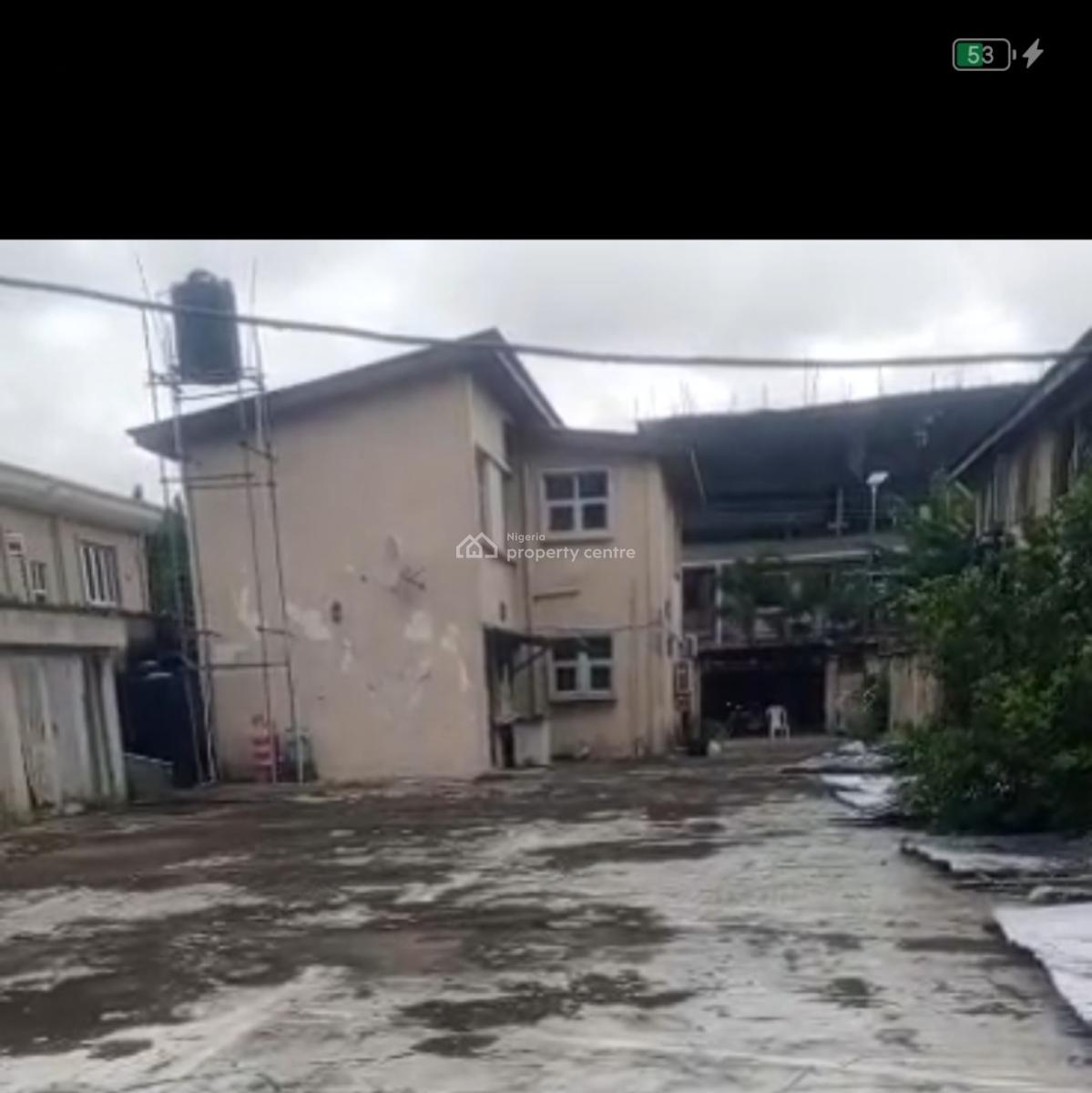 Dealing Directly with The Mandate   700sqm on Razaq Balogun, Surulere, Lagos, Block of Flats for Sale