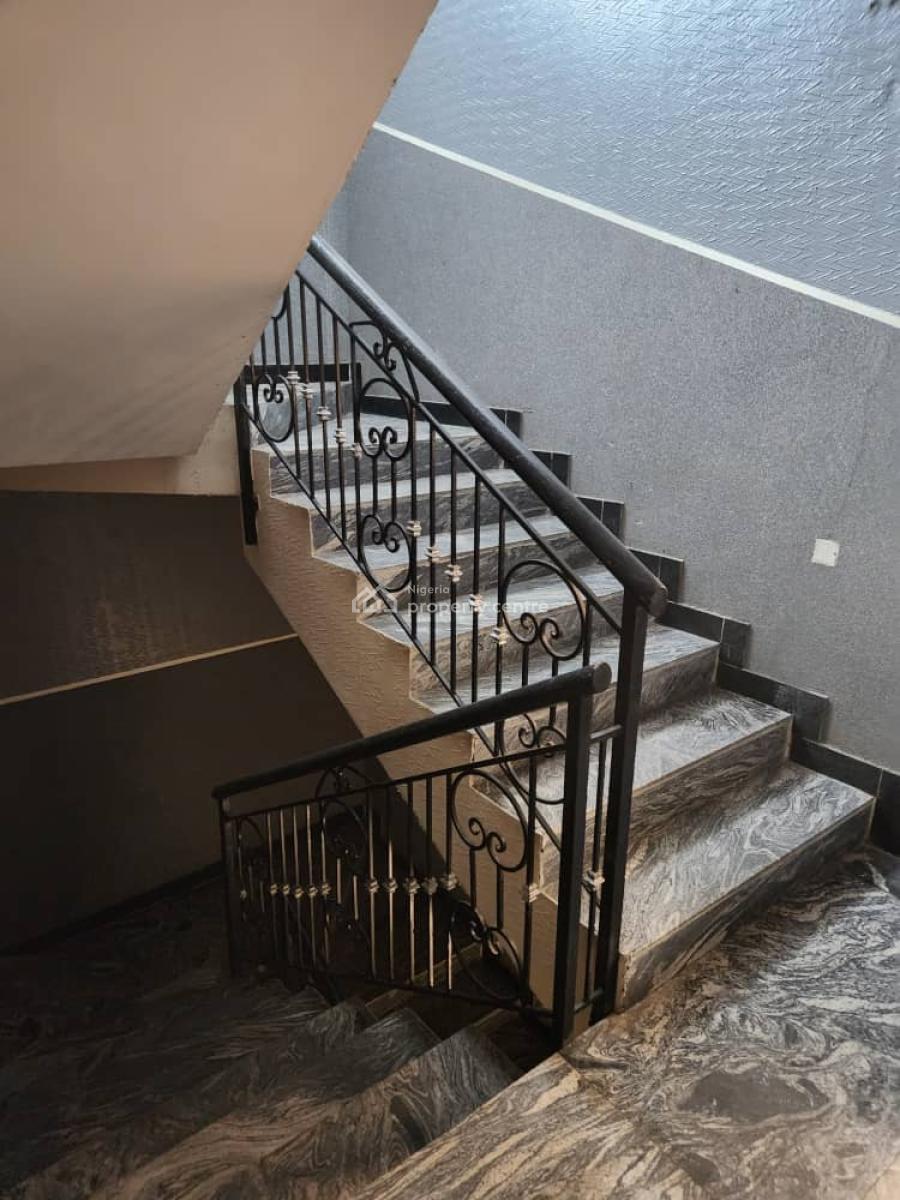 Semi Detached 5beds with 1 Room Bq, Lekki Phase 1, Lekki, Lagos, Flat / Apartment for Rent