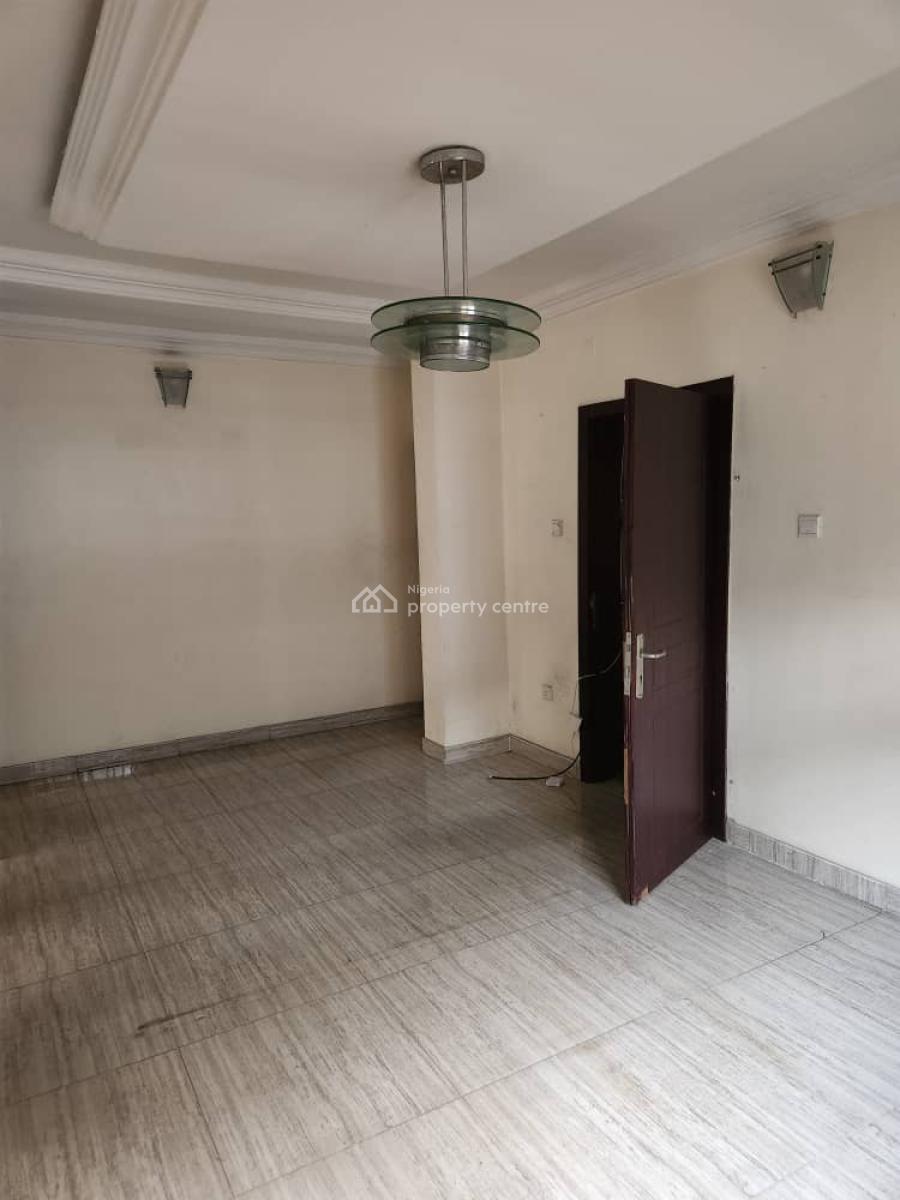 Semi Detached 5beds with 1 Room Bq, Lekki Phase 1, Lekki, Lagos, Flat / Apartment for Rent