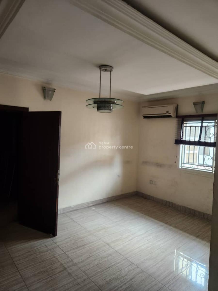 Semi Detached 5beds with 1 Room Bq, Lekki Phase 1, Lekki, Lagos, Flat / Apartment for Rent