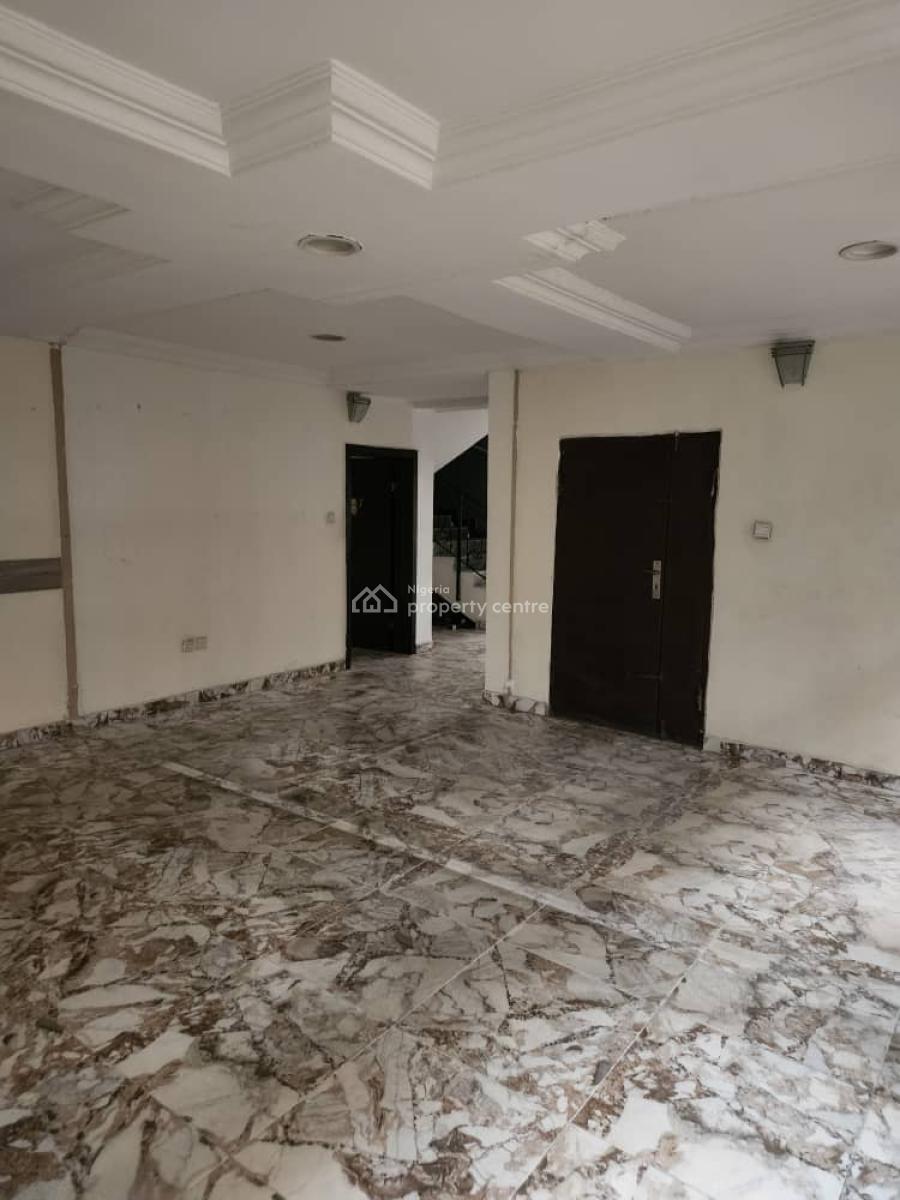 Semi Detached 5beds with 1 Room Bq, Lekki Phase 1, Lekki, Lagos, Flat / Apartment for Rent