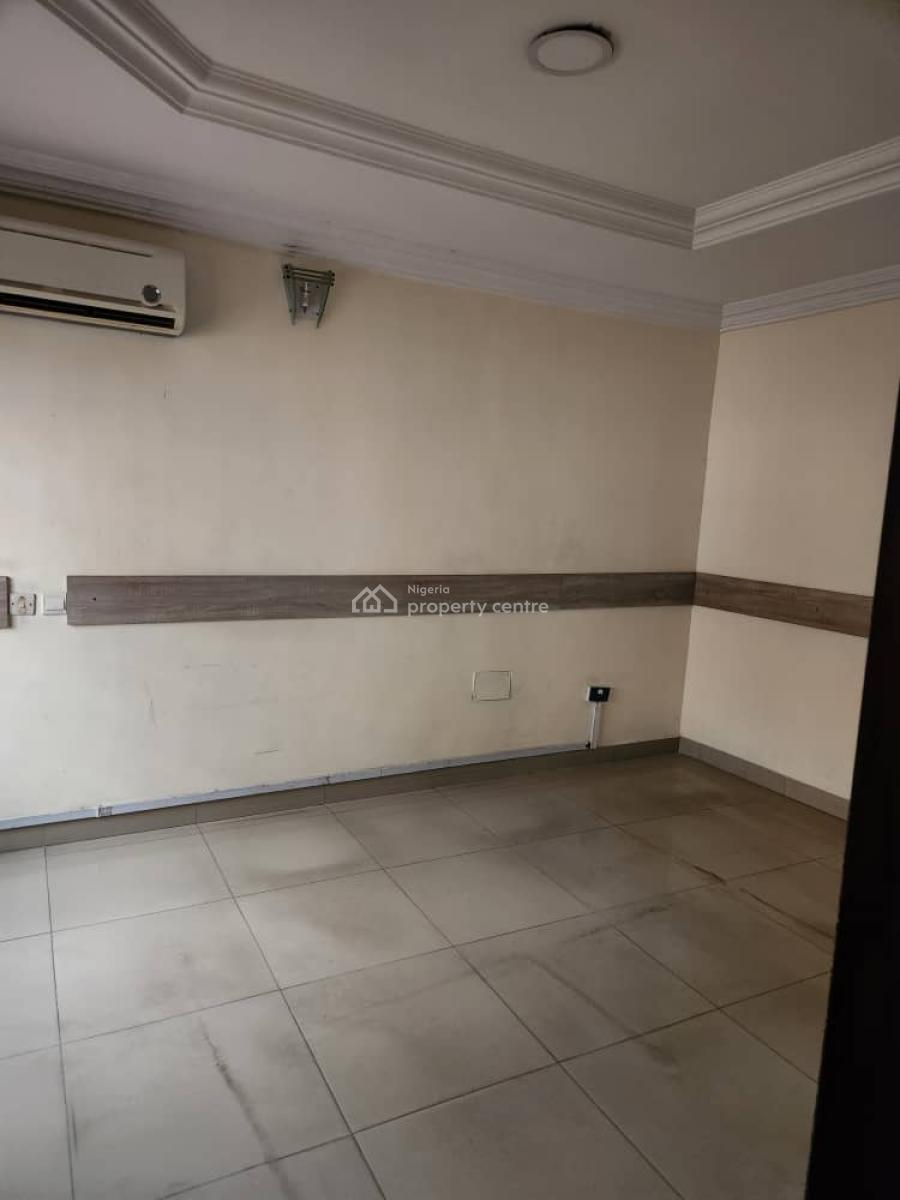 Semi Detached 5beds with 1 Room Bq, Lekki Phase 1, Lekki, Lagos, Flat / Apartment for Rent