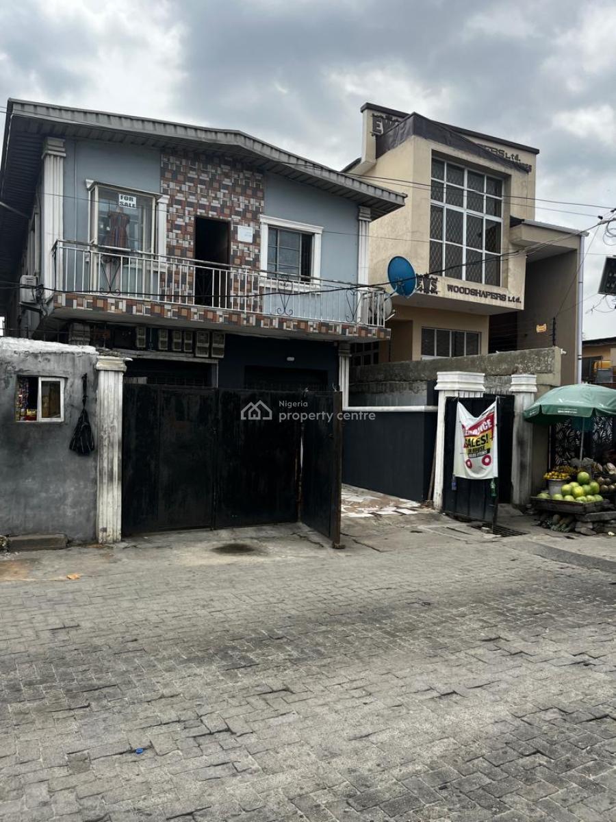 Commercial Property in a Strategic Location, Surulere, Lagos, Plaza / Complex / Mall for Sale