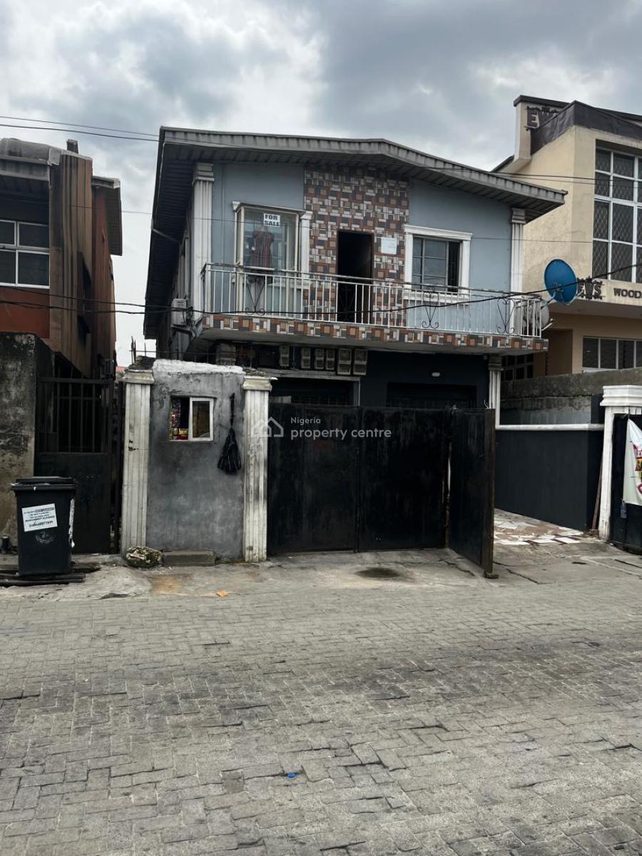 Commercial Property in a Strategic Location, Surulere, Lagos, Plaza / Complex / Mall for Sale
