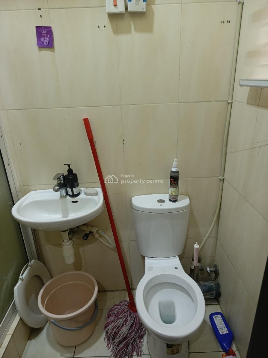 Single Room Self Contain, Legali Ayorinde Street, Victoria Island (vi), Lagos, Self Contain (single Rooms) for Rent