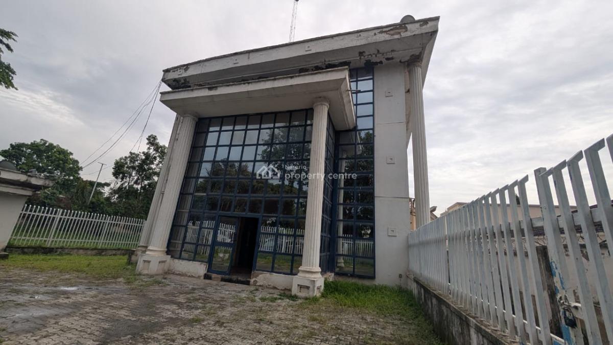 Old Bank Building for Lease, Wuse Zones, Wuse, Abuja, Office Space for Rent