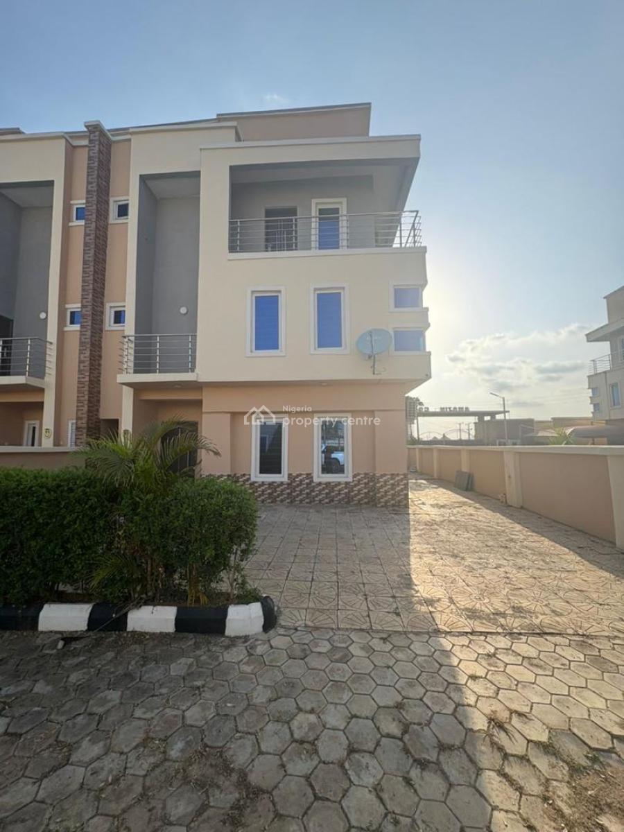 Luxury 4-bedroom Semi-detached Duplex with Bq, Mabushi, Abuja, Semi-detached Duplex for Rent