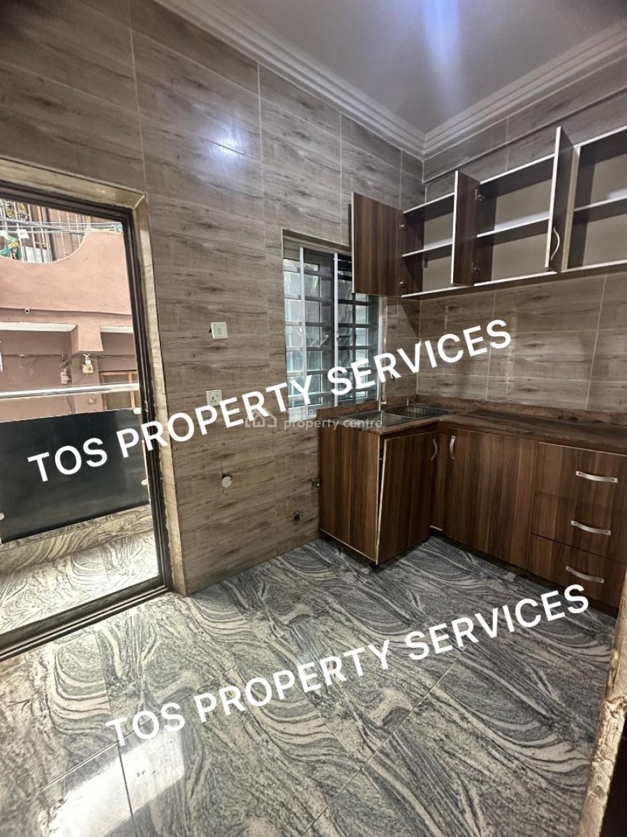 Spacious 2 Bedroom Flat + 2 Balconies, Off Herbert Macaulay Way, Yaba, Lagos, Flat / Apartment for Rent