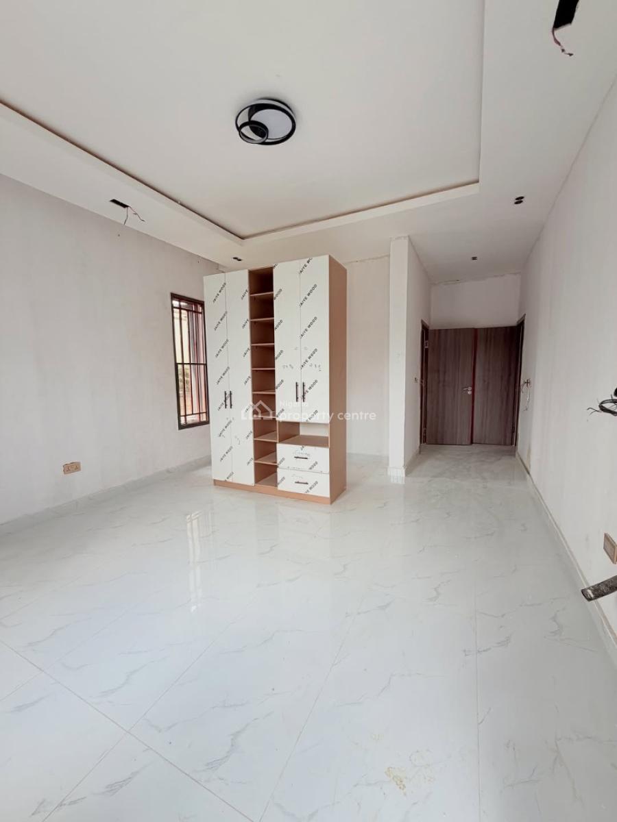 Spacious 4 Bedroom Apartment with Pool, Gym and Bq, Ikeja Gra, Ikeja, Lagos, Block of Flats for Sale