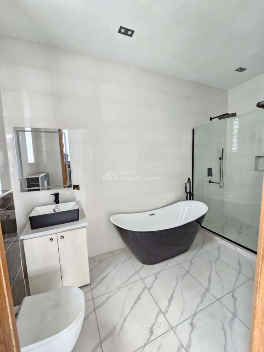 Exquisite  4-bedrooms Fully Detached Duplex with Bq, Vgc, Lekki, Lagos, Detached Duplex for Sale
