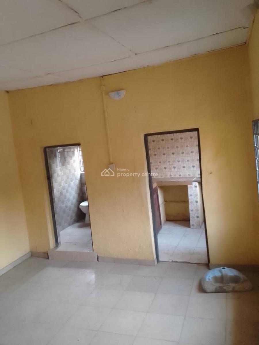 Spacious, Ground Floor Mini Flat, Atunrashe Estate Gbagada, Gbagada, Lagos, Mini Flat (room and Parlour) for Rent