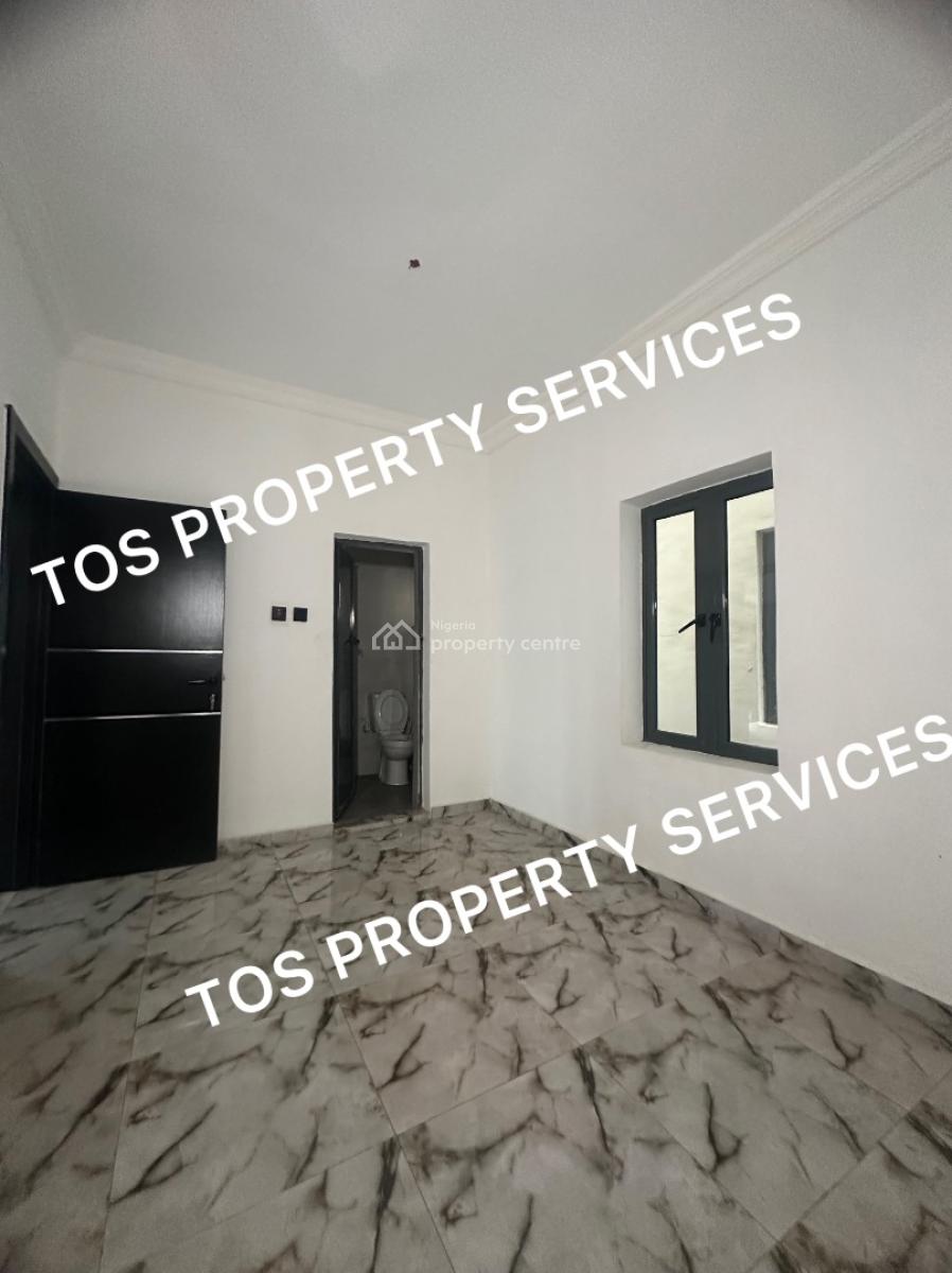 Fresh Miniflat (upstairs), Yaba, Yaba, Lagos, Mini Flat (room and Parlour) for Rent