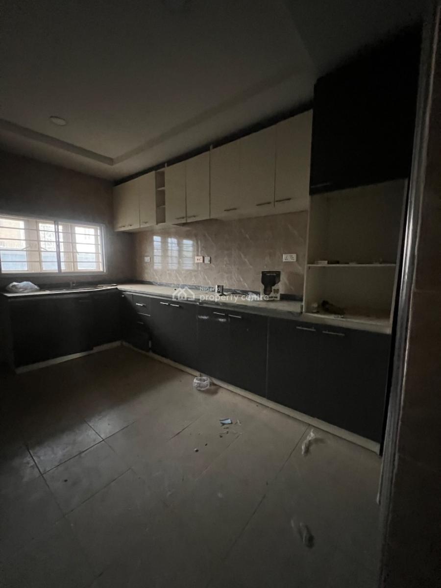 Massive 4 Bedroom Terrace with 1 Bq, Jahi, Abuja, Terraced Duplex for Rent