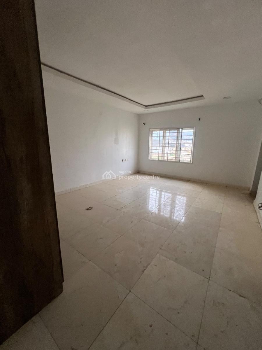 Massive 4 Bedroom Terrace with 1 Bq, Jahi, Abuja, Terraced Duplex for Rent