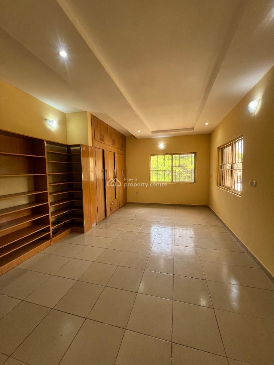Massive 3 Bedroom Terrace with 1 Room and Parlour Bq in a Serene Estat, Jabi, Abuja, Terraced Duplex for Rent