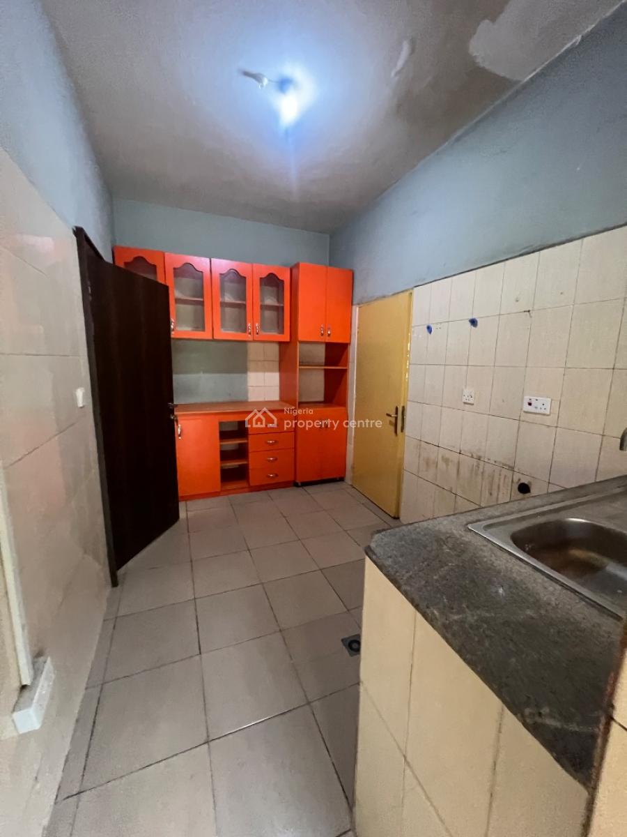 Massive 3 Bedroom Terrace with 1 Room and Parlour Bq in a Serene Estat, Jabi, Abuja, Terraced Duplex for Rent