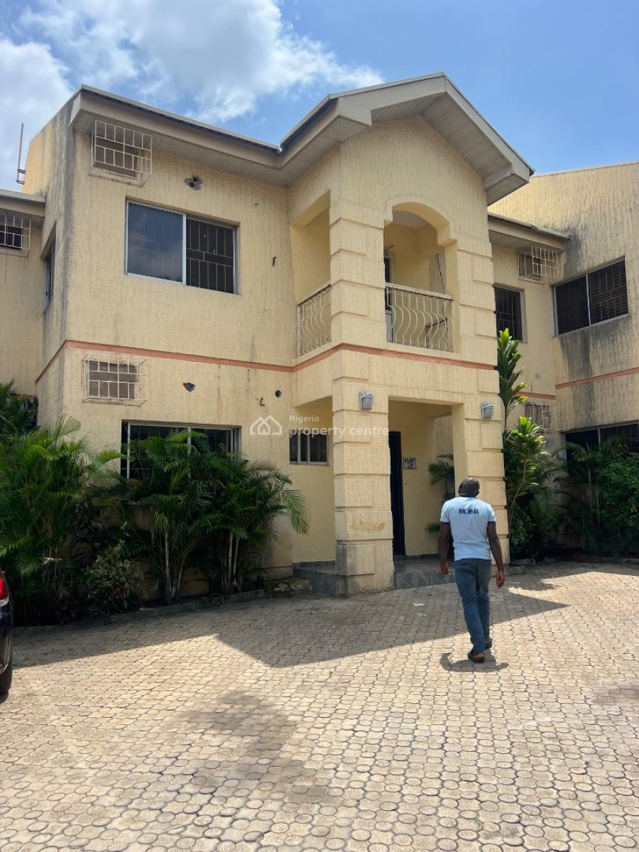 Massive 3 Bedroom Terrace with 1 Room and Parlour Bq in a Serene Estat, Jabi, Abuja, Terraced Duplex for Rent