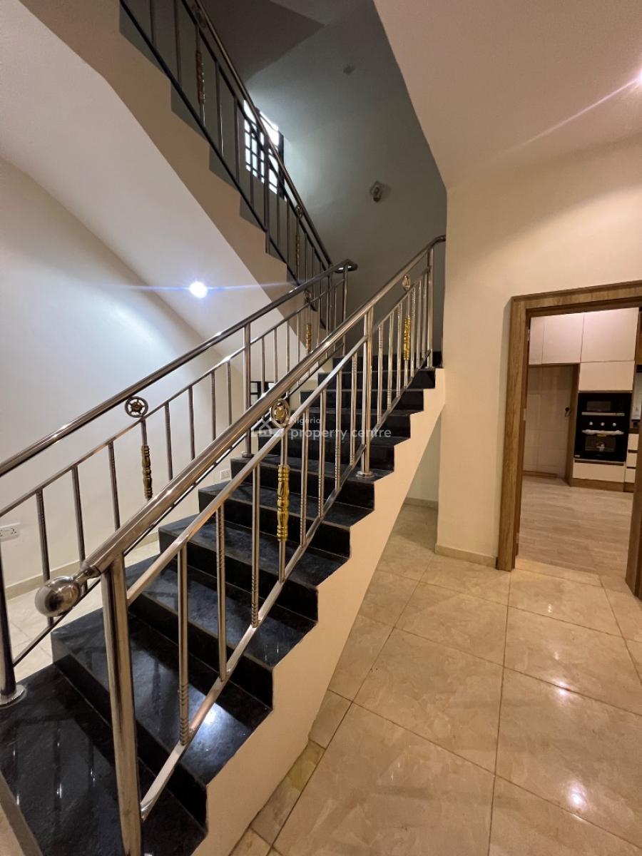 Luxury Massive 5 Bedroom Terrace with Private Backyard,movein Immediat, Gaduwa, Abuja, Terraced Duplex for Sale
