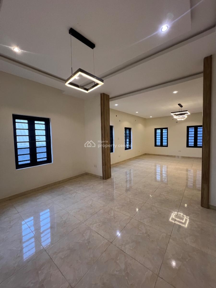 Luxury Massive 5 Bedroom Terrace with Private Backyard,movein Immediat, Gaduwa, Abuja, Terraced Duplex for Sale