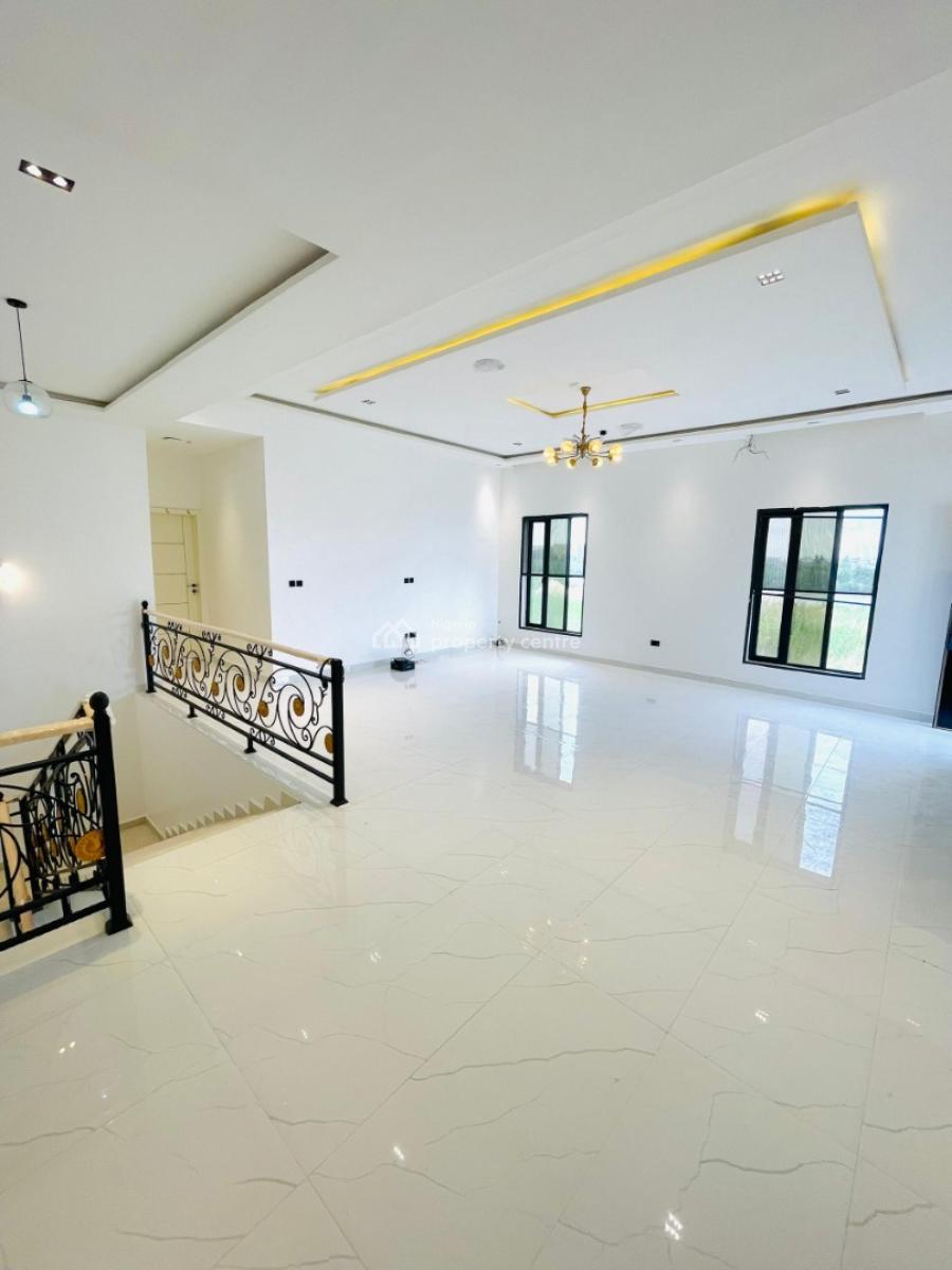 6 Bedroom Duplex with 2 Room Bq, Northern Foreshore Estate Chevron, Lekki Phase 2, Lekki, Lagos, Detached Duplex for Sale