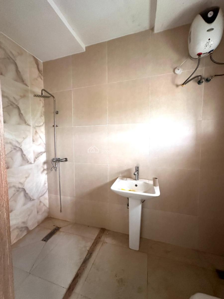 3 Bedroom Terrace Duplex, in an Estate Gwarinpa Extension, Abuja, Gwarinpa, Abuja, House for Rent