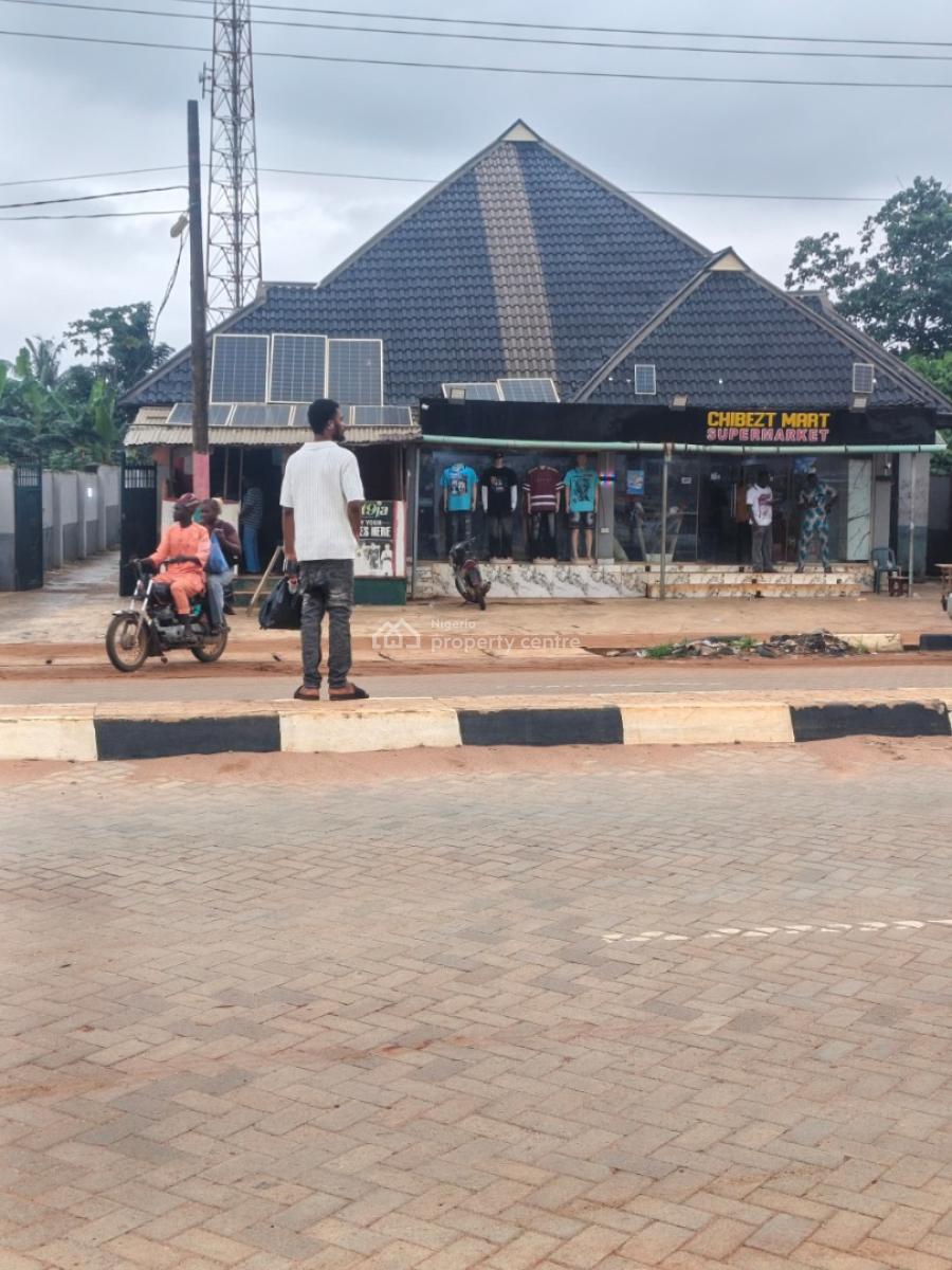 Supermarket with Club House, Facing Express Gberigbe Road, Gberigbe, Ikorodu, Lagos, Plaza / Complex / Mall for Sale
